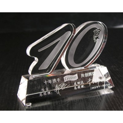 CRYSTAL TROPHY-IGT-TR0018